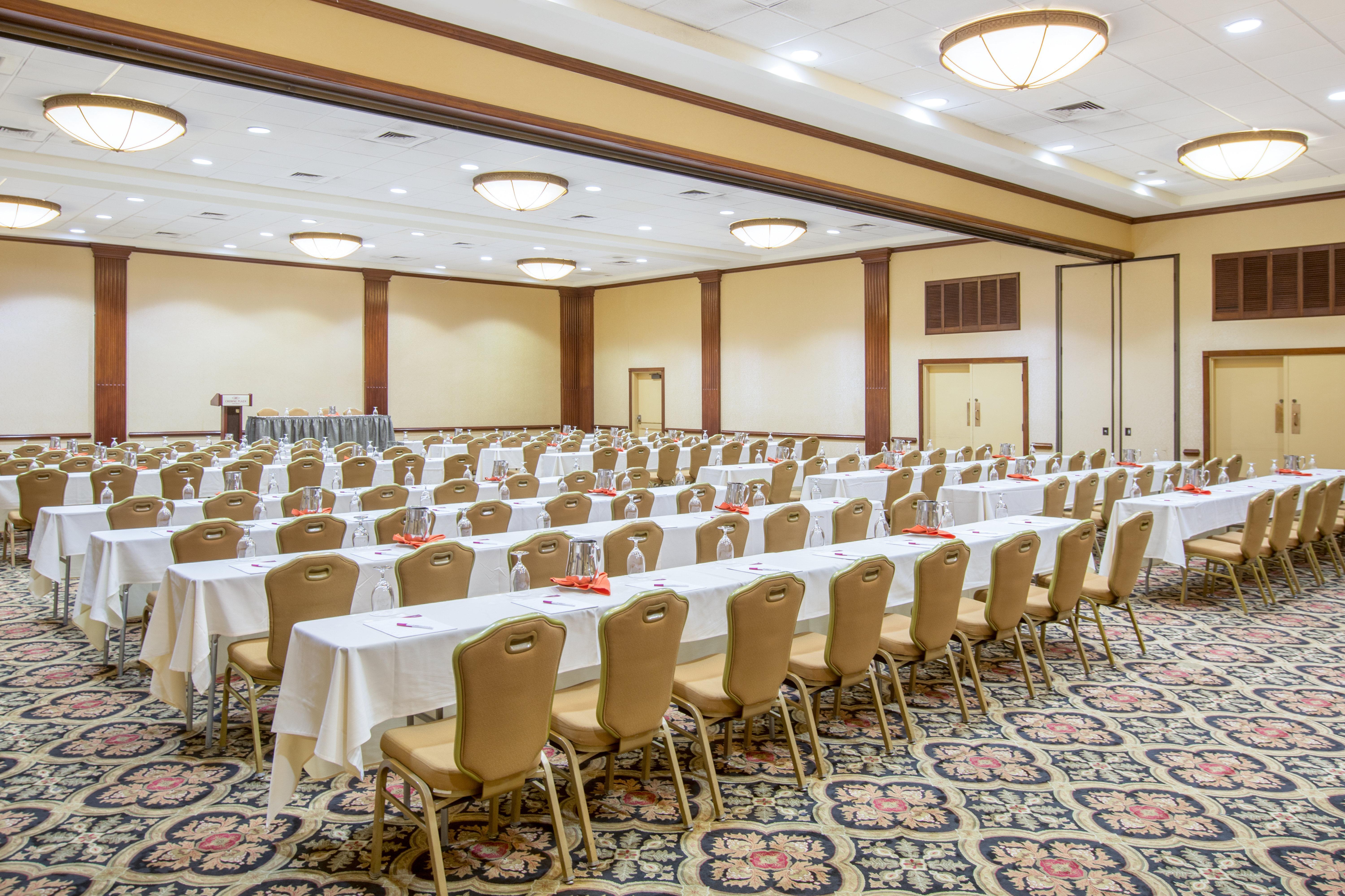 Crowne Plaza Mission Valley By Ihg San Diego
