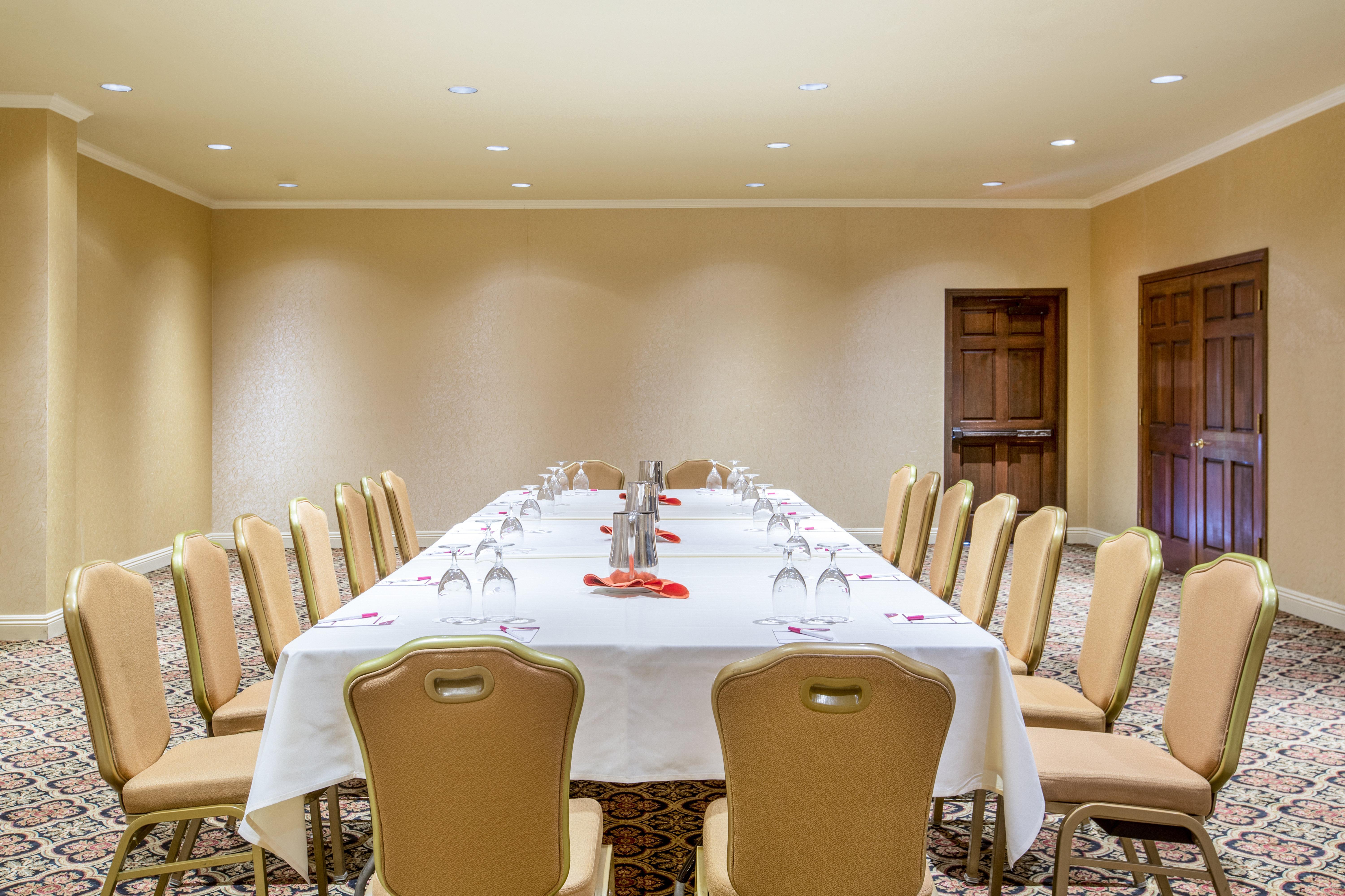 Crowne Plaza Mission Valley By Ihg Resort 4*