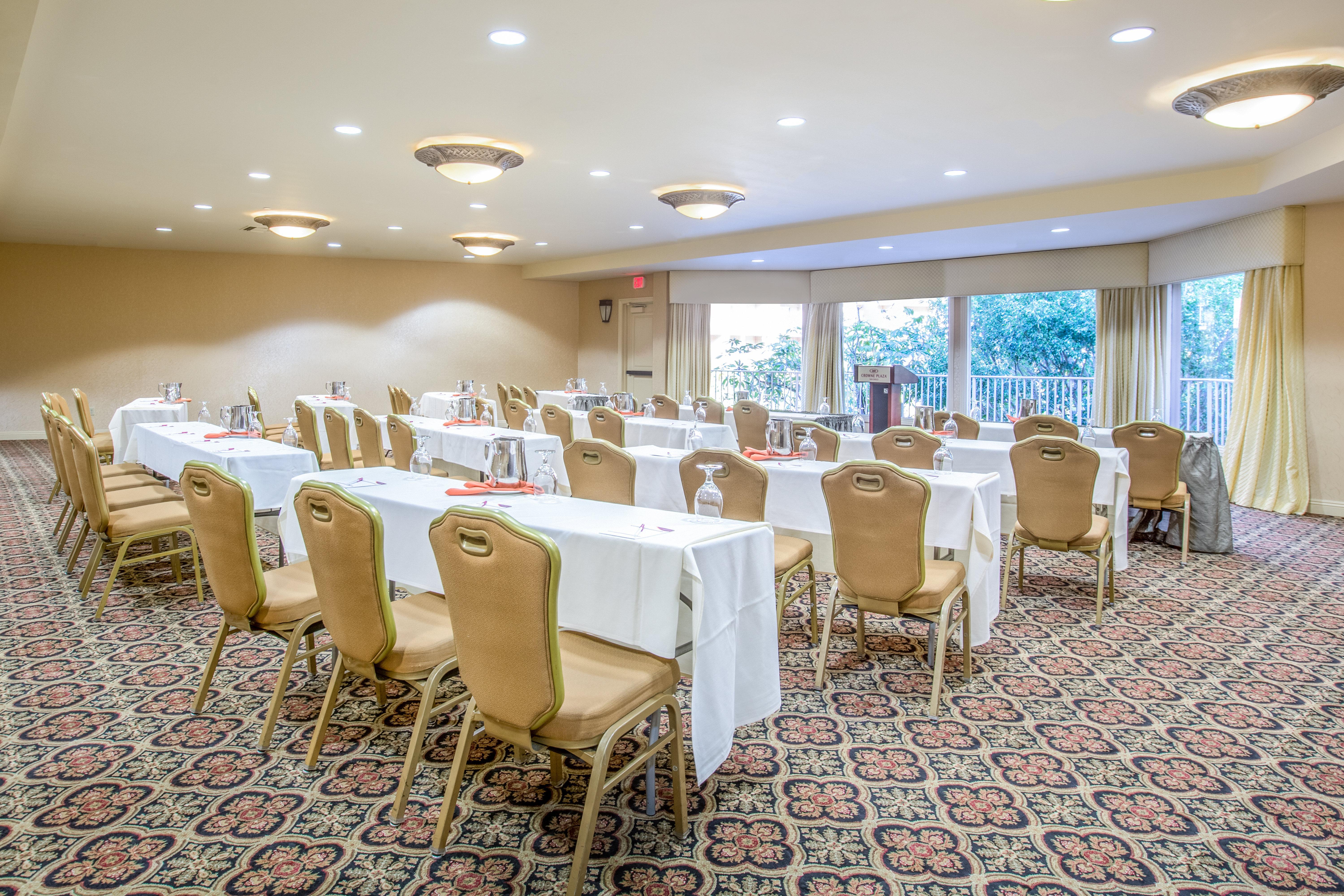 Crowne Plaza Mission Valley By Ihg Resort 4*