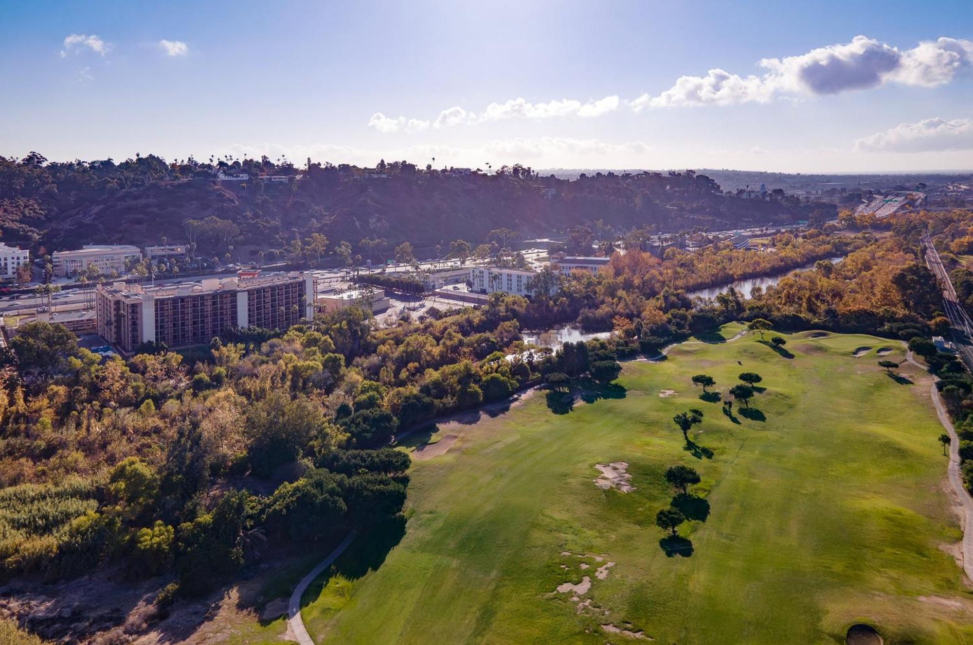 Crowne Plaza Mission Valley By Ihg