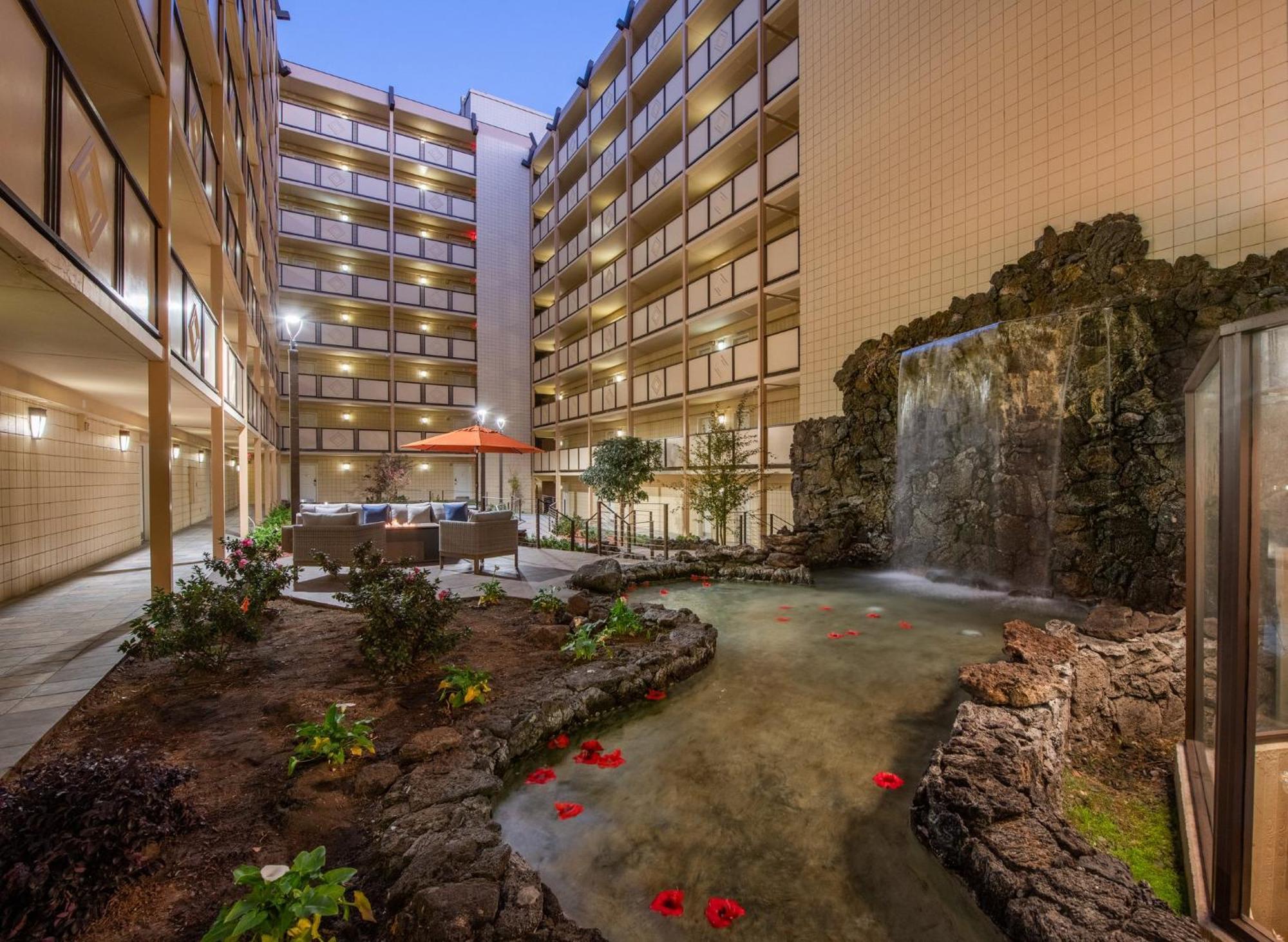 Resort Crowne Plaza Mission Valley By Ihg San Diego