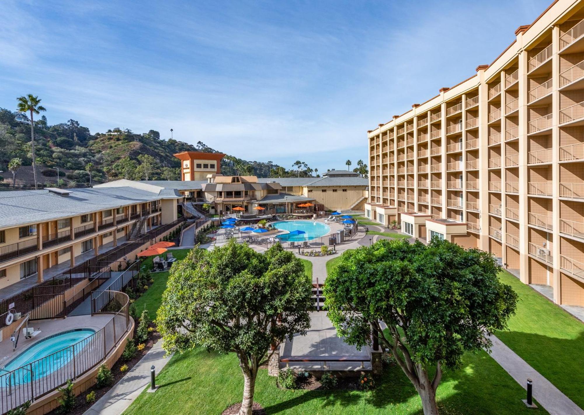 Crowne Plaza Mission Valley By Ihg