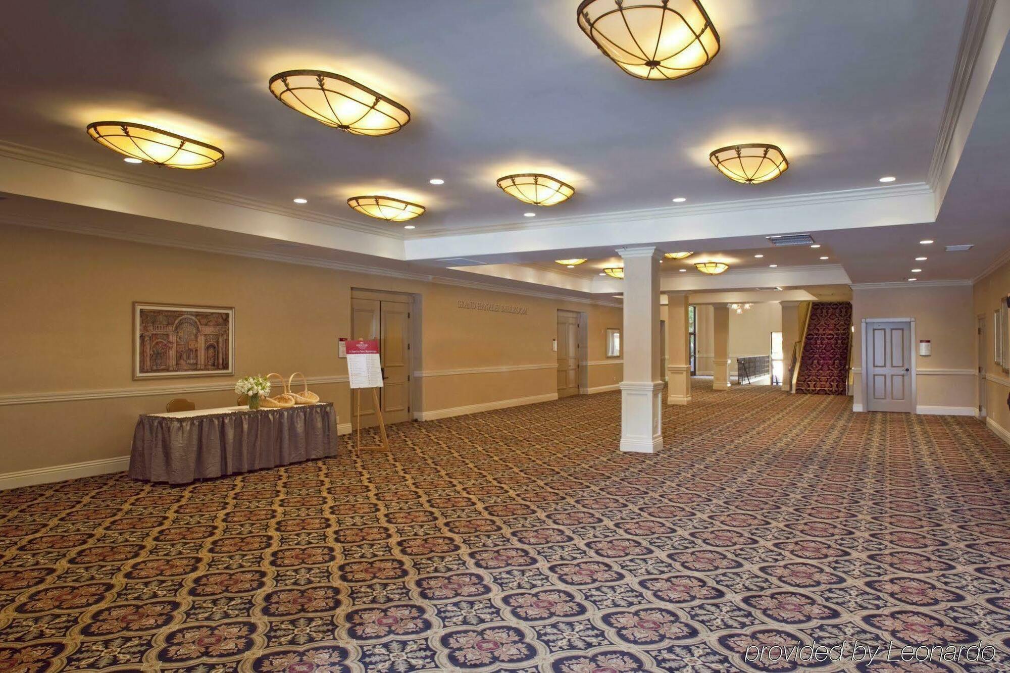 Crowne Plaza Mission Valley By Ihg 4* San Diego