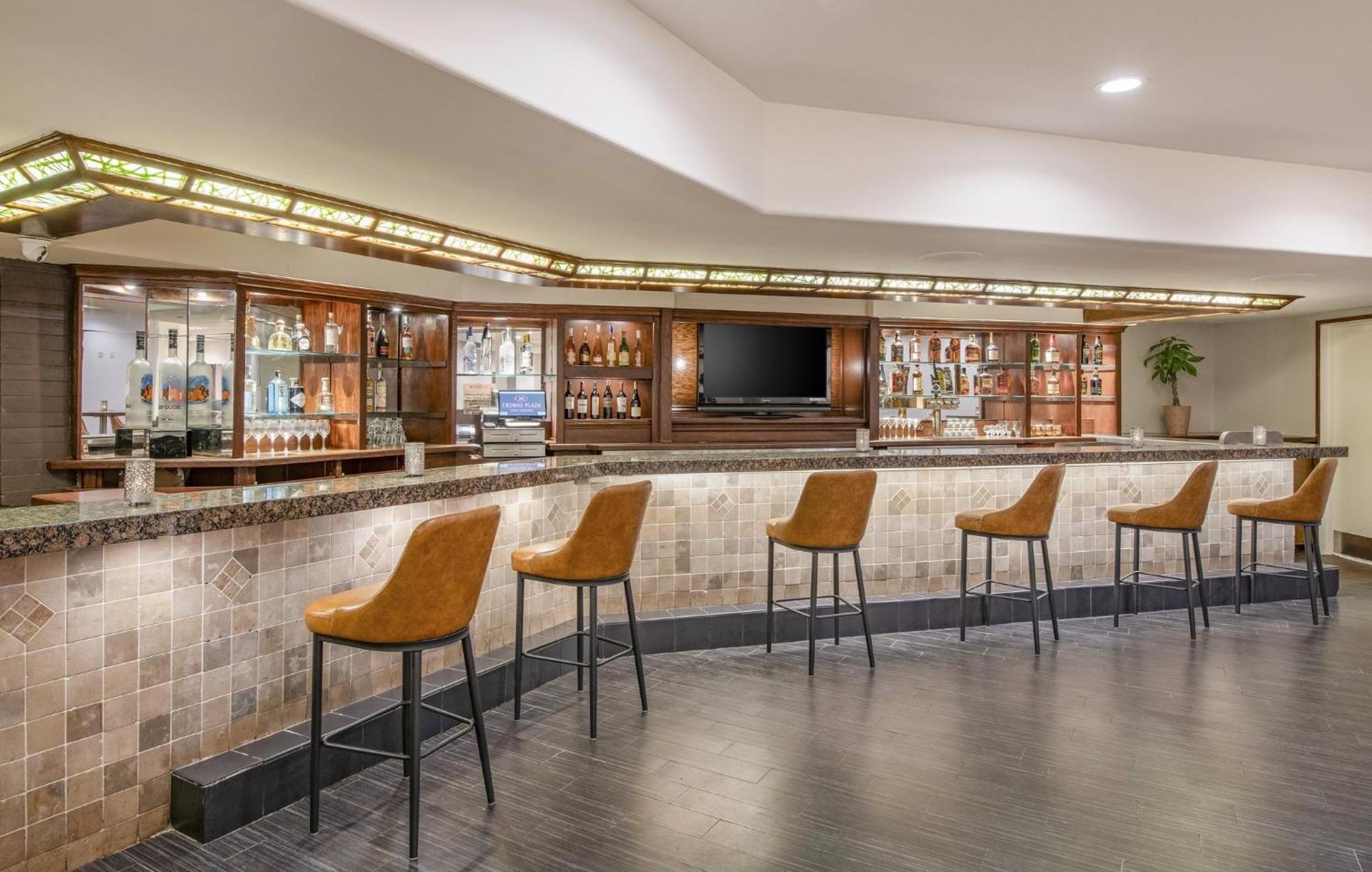 Crowne Plaza Mission Valley By Ihg
