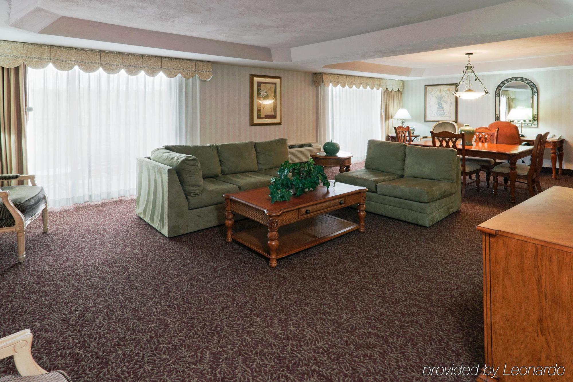 Crowne Plaza Mission Valley By Ihg 4* San Diego